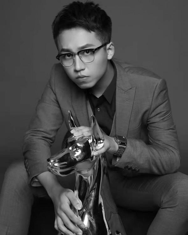 《你好檢察官》超齡新人王浩偉撞臉鄧超,刑警專演戶竟是喜劇人? 《你好檢察官》超齡新人王浩偉撞臉鄧超,刑警專演戶竟是喜劇人?