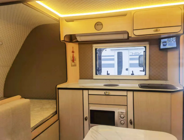 匯斯誠530T拖掛房車 材質升級 多功能吊櫃可儲物可變床 智慧生活