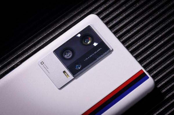 如果賣3599元起，iQOO 9能挑落小米12嗎？