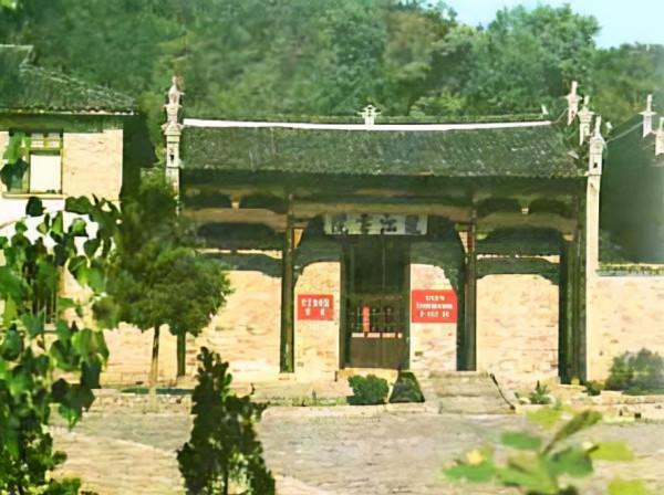 東方巨人，一代偉人毛澤東