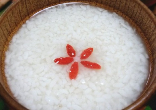 甜米酒怎麼做？為何一做就長毛、變酸？方法不對，要被氣哭