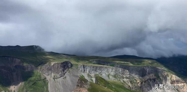 長白山天池，中朝兩國界湖，難得一見的火山口仙境