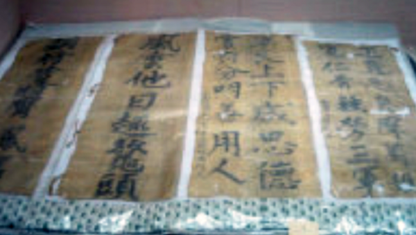 1986年福建一操場，挖出遺體完好的南宋夫妻墓，怎麼儲存的？