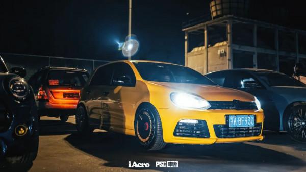 屬於iAcro的平安夜是什麼畫風？