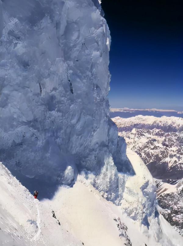 喬戈裡峰,攀登難度遠遠大於珠峰,七分之一的攀登者不幸遇難 喬戈裡峰,攀登難度遠遠大於珠峰,七分之一的攀登者不幸遇難
