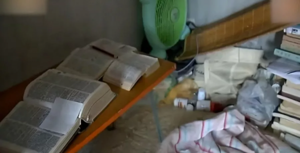 37歲博士畢業回村家裡蹲,多年學霸淪為高智商廢人 37歲博士畢業回村家裡蹲,多年學霸淪為高智商廢人