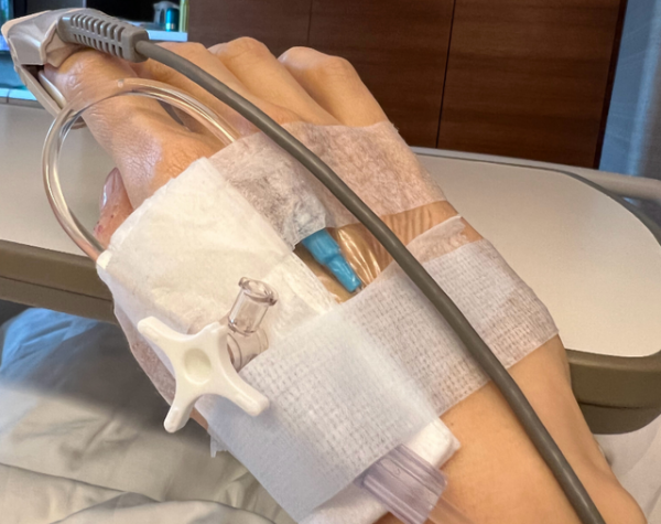 老戲骨重出江湖是個錯？張敏演技被罵尷尬，李嘉欣住ICU被嘲活該