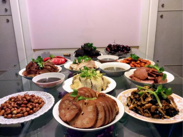 易尚國際辭舊迎新喜看碩果累累，感謝一路有你