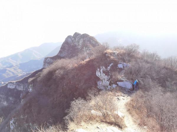 京西小華山—體驗險峻,尋古道,賞馬蹄窩,探溶洞 京西小華山—體驗險峻,尋古道,賞馬蹄窩,探溶洞