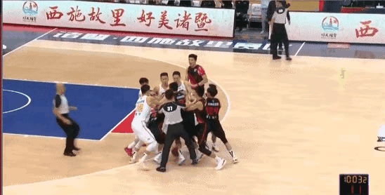 嚴懲賀希寧!挑起CBA大規模衝突,2個違體+1次驅逐,面臨追加制裁 嚴懲賀希寧!挑起CBA大規模衝突,2個違體+1次驅逐,面臨追加制裁