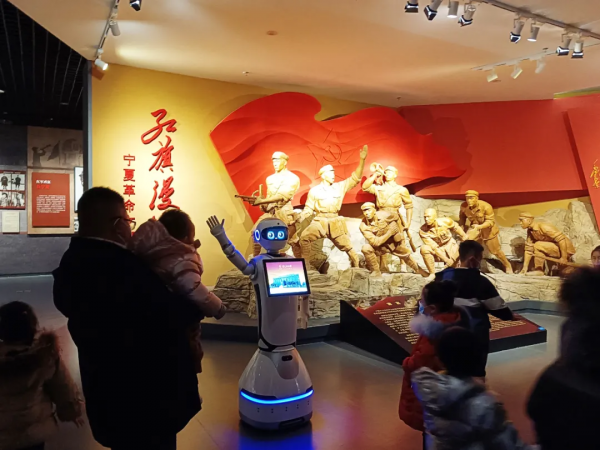 行業發展雙頻共振 | 小笨智慧用科技助力展館服務新徵程