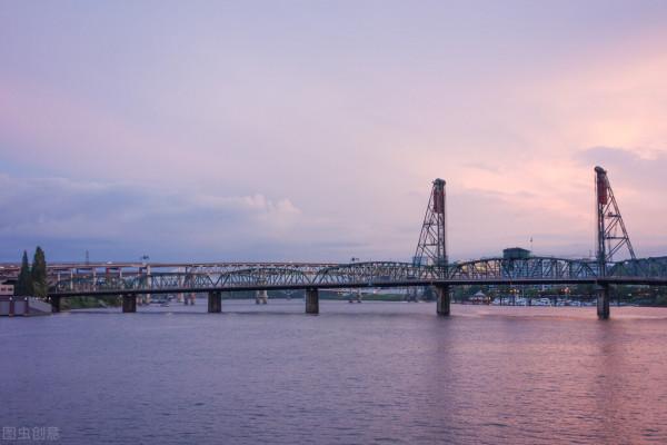 亞裔在美國地位這麼低，為什麼警察致死的案件比黑裔少得多？