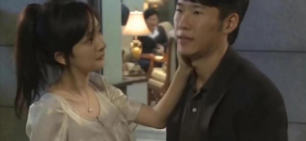 最“醜”星2代王驍：他憑什麼上位？