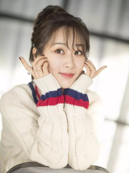 笑容有感染力的女明星，90后里我只服這5位，不自覺也跟著笑了