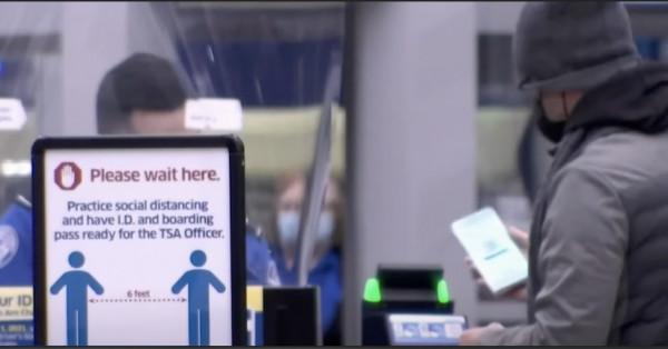 印度男子想回老家卻怕疫情，躲在美國機場又吃又睡三個月才被發現