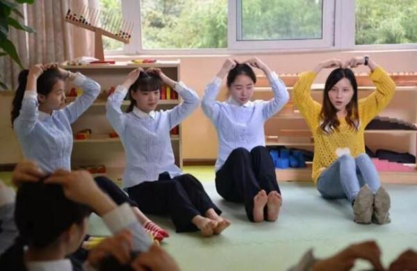 未來10年適合女生的專業，工作薪資待遇高還穩定，家有女兒享福了