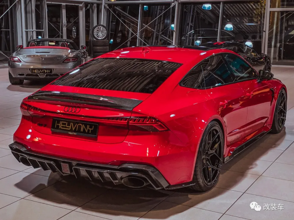 花100萬打造735馬力的奧迪RS7，3秒破百的碳纖維猛獸你們愛了嗎？