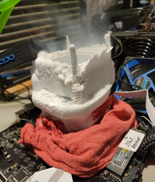 不愧是你!華擎官宣12代i9超頻至7.5GHz打破多項紀錄 不愧是你!華擎官宣12代i9超頻至7.5GHz打破多項紀錄