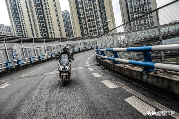 高顏帶感又好用——光陽Racing X150測評 高顏帶感又好用——光陽Racing X150測評