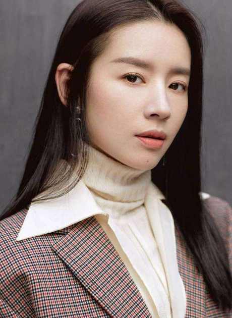 董潔到底有多狠？為了離婚不惜抹黑前夫，9年間不讓親生父子相見