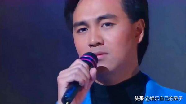 近水樓臺先得月，和自己經紀人結婚的娛樂圈明星都有誰呢？