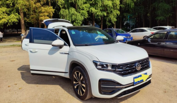 一直說開著探嶽帶你出去玩呢