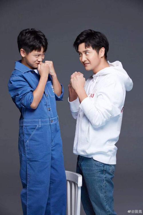 田亮9歲小亮仔顏值爆表 父子長相如同複製貼上