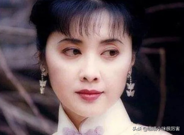 年過50歲，無兒無女的5位女名人，丁克背後有成功也有遺憾