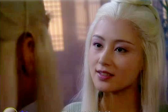 沒傾世之顏別硬演白髮女神，這6位女演員告訴你，什麼是一眼萬年