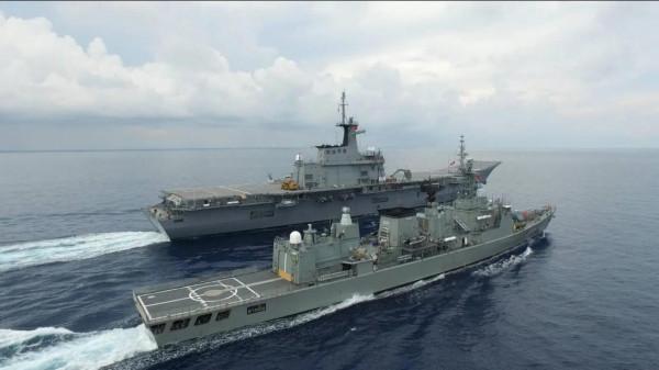 &OpenCurlyDoubleQuote;差克里&CenterDot;納呂貝特&rdquo;號航空母艦圖集（70圖）