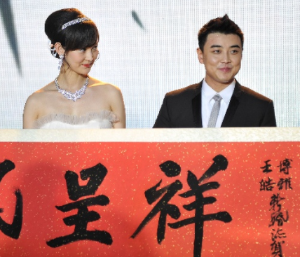 “乒乓冠軍”王皓：30歲娶美妻，32歲面臨婚姻危機，他如何化解？