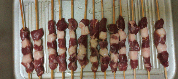 顏值和實力並重，你的廚房需要這樣的BBQ料理機