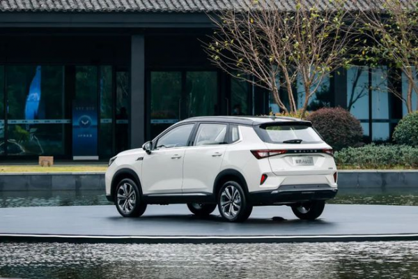 五菱星辰購車手冊:6.98萬元起售,首推1.5T CVT星輝版 五菱星辰購車手冊:6.98萬元起售,首推1.5T CVT星輝版