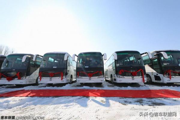 冰雪喜事多 交車正紅火丨福田歐輝城間客車交付遼寧昌源