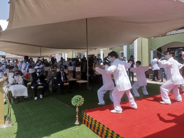 廣東援助迦納醫療12年：剛開始連醫院都進不去