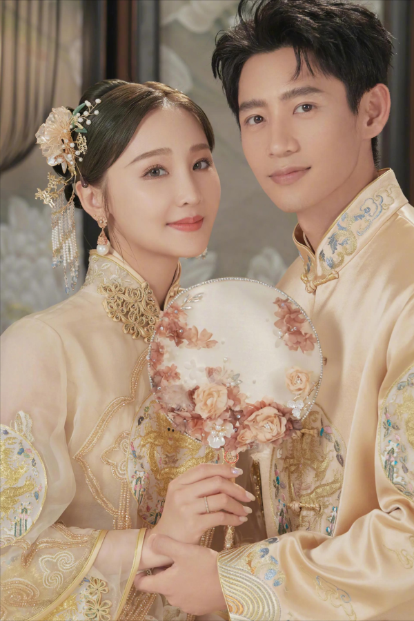 魏晨結婚了，多套禮服溫馨甜蜜，真是神仙眷侶