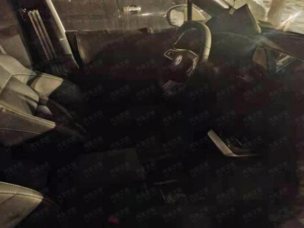 名爵全新電動車曝光，兩廂造型，採用後獨立懸掛