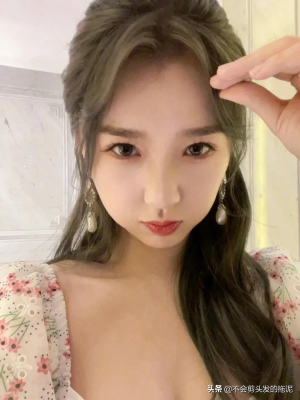 肖戰、李現、趙麗穎、劉亦菲、虞書欣、張子楓、鞠婧禕、張雨綺