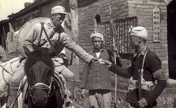 不拿群眾一針一線，一貧如洗的紅軍，打仗的軍費從哪來？