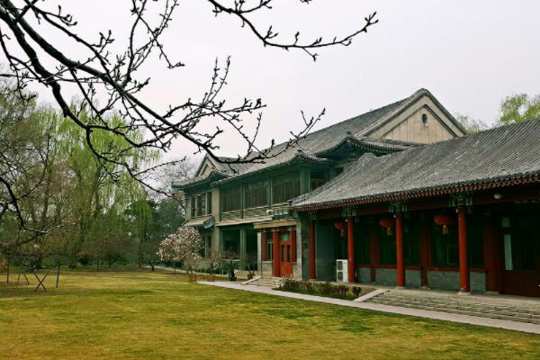 北京一座偉人故居，曾先後出過“兩位皇帝”，是末代皇帝溥儀的家