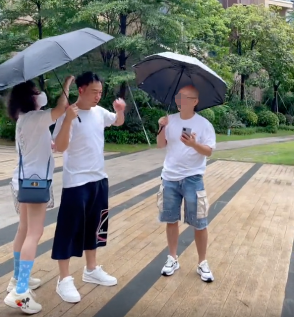 Twins稱想在上海買房,已在繳社保攢積分,無奈積分只夠買二手房 Twins稱想在上海買房,已在繳社保攢積分,無奈積分只夠買二手房