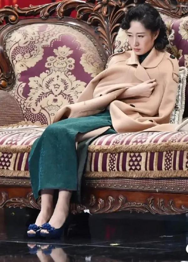 辛芷蕾和劉敏濤的旗袍秀好漂亮