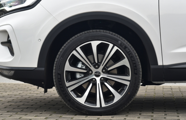 榮威RX5 MAX售13&period;88萬起，哪款配置值得買？