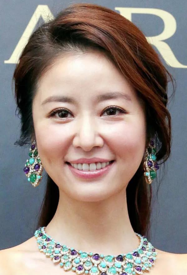 嫩如少女的林心如