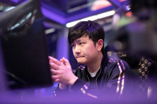 TI10主賽事第二日:PSG.LGD、VP晉級前六,Fnatic、QC告別主舞臺 TI10主賽事第二日:PSG.LGD、VP晉級前六,Fnatic、QC告別主舞臺