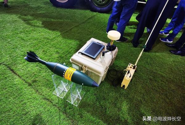 外貿120自動裝填迫擊炮已出口！裝彈調炮全自動，打完就跑太刺激