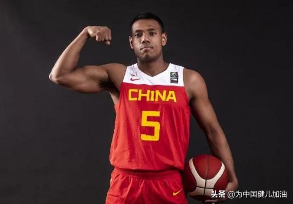 CBA第七輪最佳陣容,國家隊後衛群井噴爆發,黑人混血兒最意外 CBA第七輪最佳陣容,國家隊後衛群井噴爆發,黑人混血兒最意外