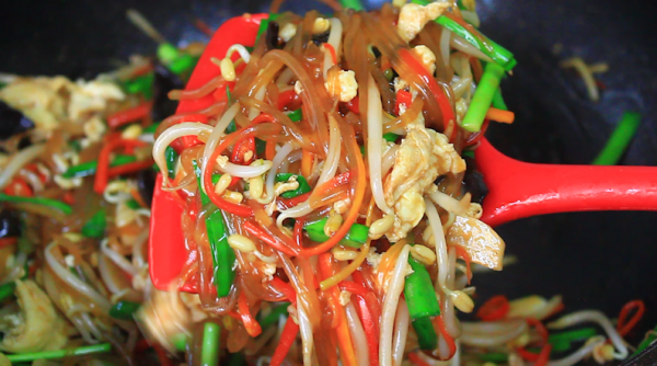 寒露過後，大魚大肉靠邊站，這道菜營養美味，配米飯饅頭真絕