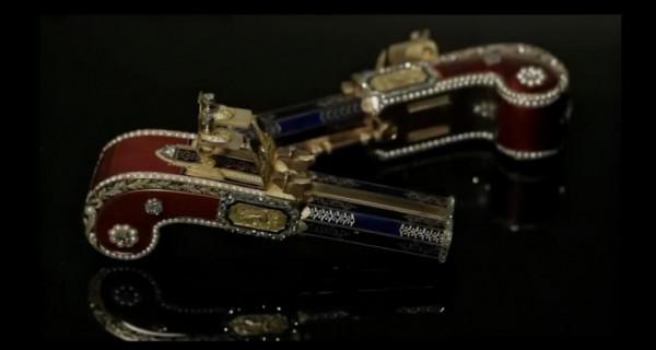 無奇不有，用珠寶做成的藝術品手槍令人大開眼界，你見過了嗎？