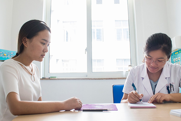 明明是感冒,為什麼醫生開了很多檢查?是拿“回扣”還是有隱情? 明明是感冒,為什麼醫生開了很多檢查?是拿“回扣”還是有隱情?